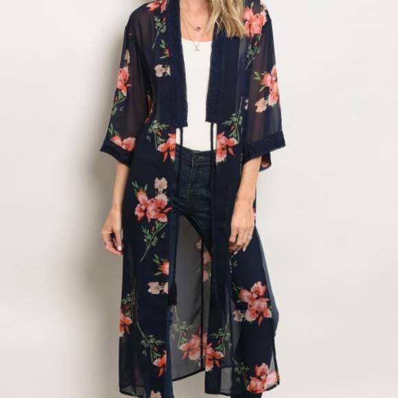 🆕️👉Navy Floral Kimono - Picture 3 of 4